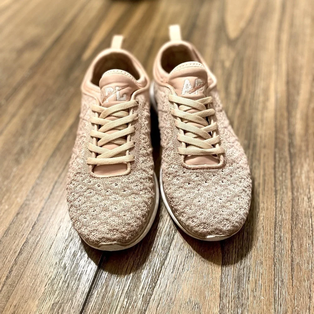 APL  Athletic Propulsion Lab Sneakers Shoes Techloom Phantom Rose Gold Size 7